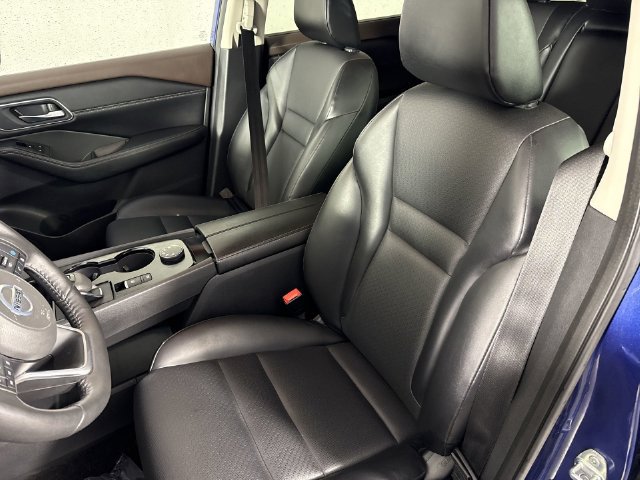 Used 2021 Nissan Rogue SV w/ Premium Package AWD/4WD image 19