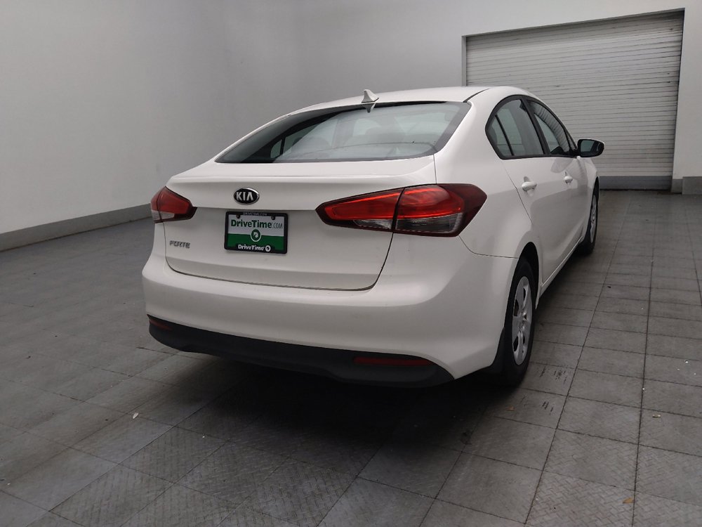 Used 2017 Kia Forte LX FWD image 9
