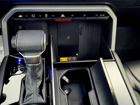 Used 2025 Toyota Tundra Platinum image 23