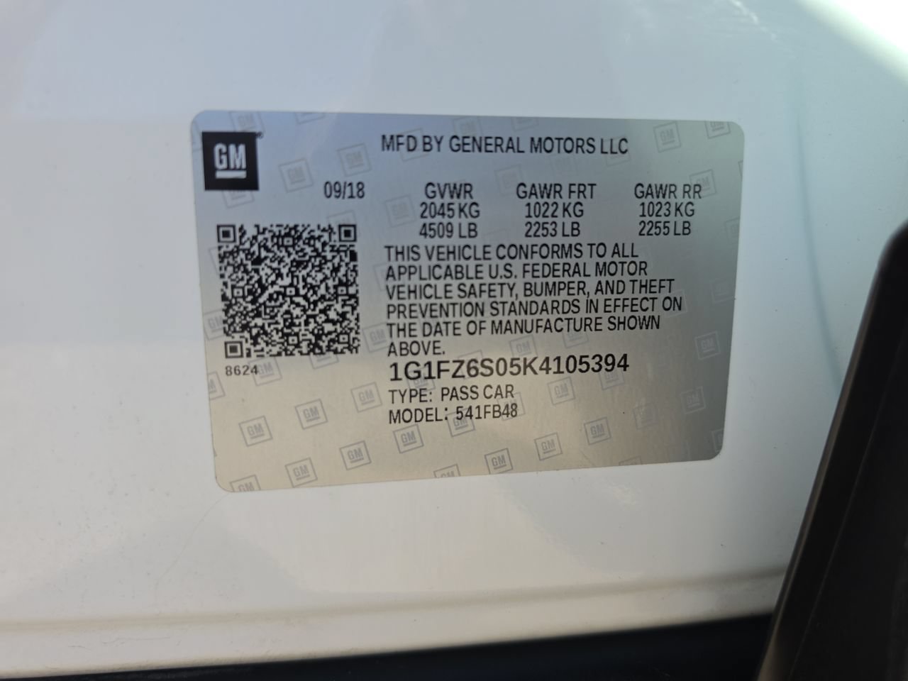 Used 2019 Chevrolet Bolt Premier w/ Infotainment Package FWD image 33