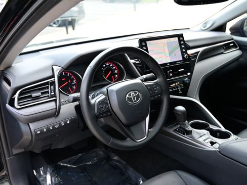 Used 2023 Toyota Camry XSE w/ Navigation Package FWD image 16
