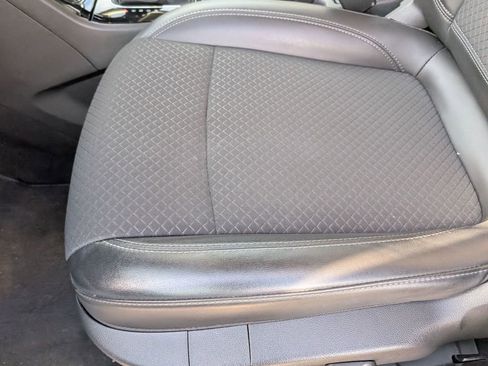 Used 2022 Buick Encore Preferred w/ Safety Package image 23