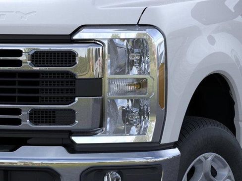 New 2026 Ford F250 XLT w/ 360-Degree Camera Package AWD/4WD image 18