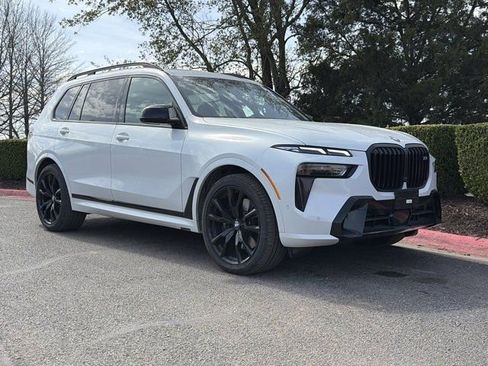 Certified 2026 BMW X7 M60i image 1
