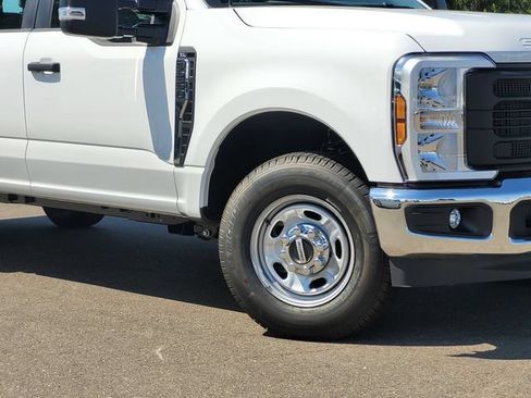 New 2026 Ford F250 XL w/ XL Chrome Package RWD image 2