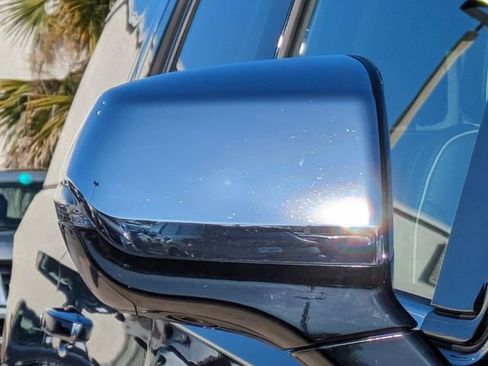 Used 2024 Chevrolet Suburban Premier image 13