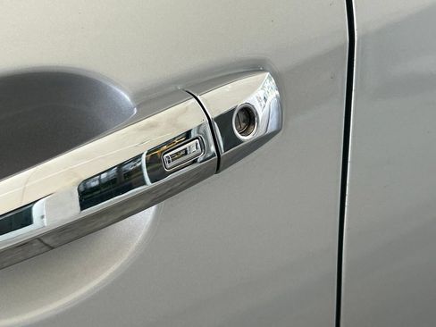 Used 2020 Nissan Altima 2.5 SL FWD image 18