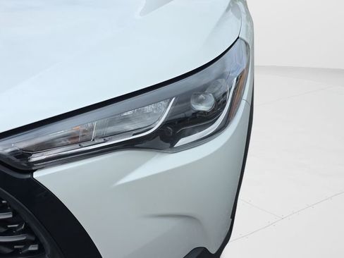 Used 2025 Toyota Corolla Cross L image 17