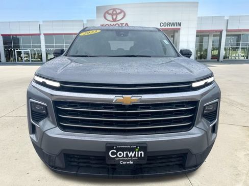 Used 2024 Chevrolet Traverse LT AWD/4WD image 8