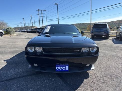 Used 2012 Dodge Challenger SRT8 w/ Premium Sound Group image 2