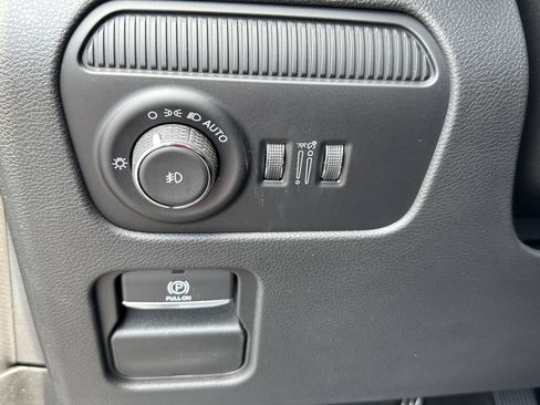 New 2025 Jeep Wagoneer Series II image 16