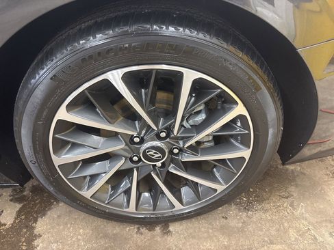 Used 2021 Hyundai Sonata Limited image 3