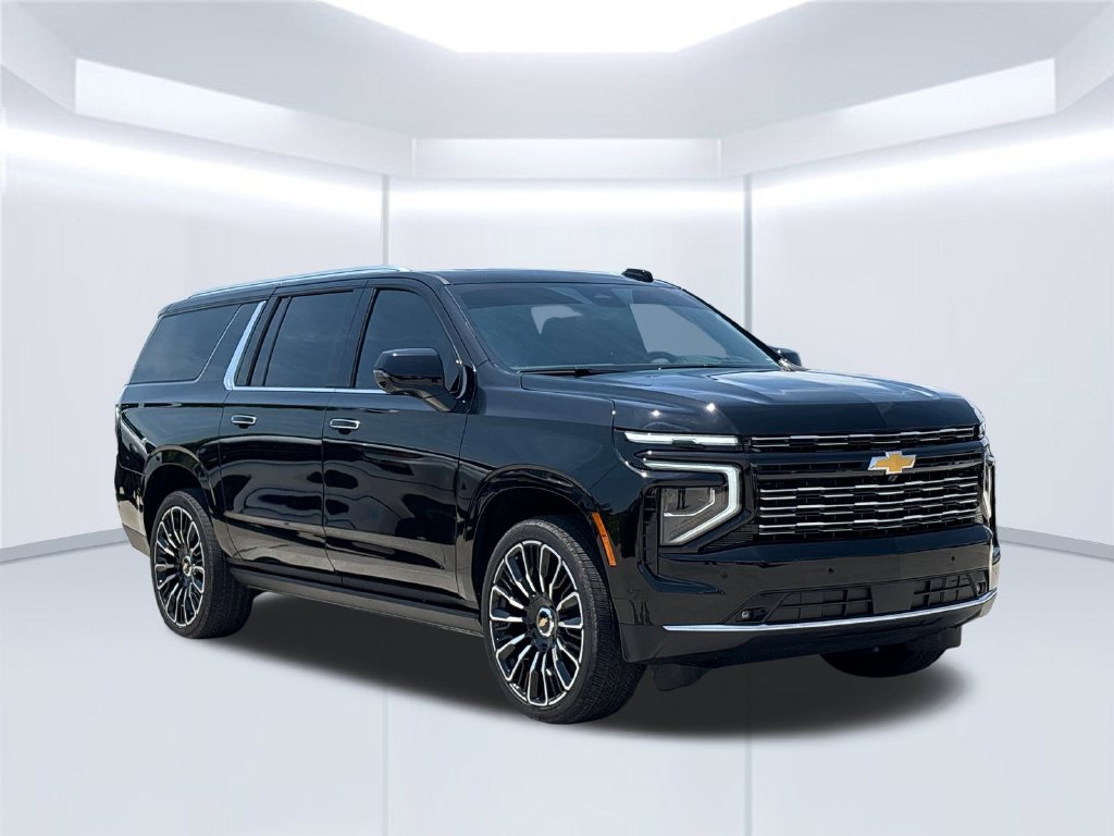 Used 2026 Chevrolet Suburban High Country AWD/4WD image 11