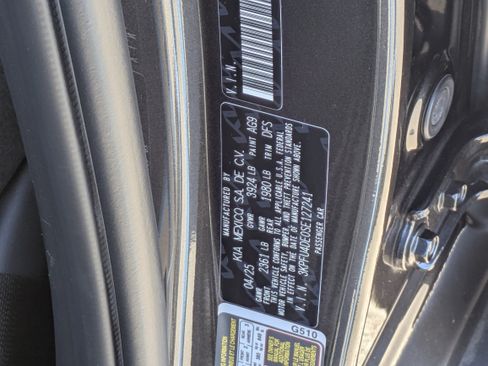 Certified 2025 Kia K4 EX FWD image 30
