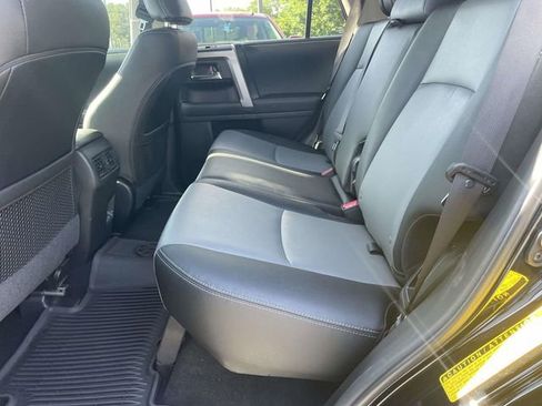 Used 2024 Toyota 4Runner SR5 Premium w/ Moonroof Package RWD image 9