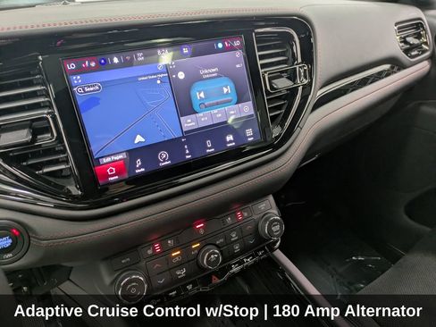 Used 2025 Dodge Durango GT AWD/4WD image 14