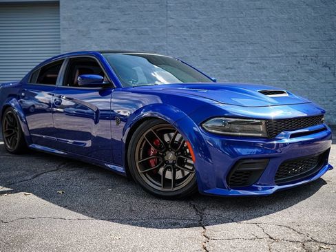 Used 2022 Dodge Charger SRT Hellcat w/ Harman/Kardon Audio Group image 9