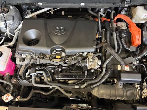 Used 2023 Toyota RAV4 Limited AWD/4WD image 21