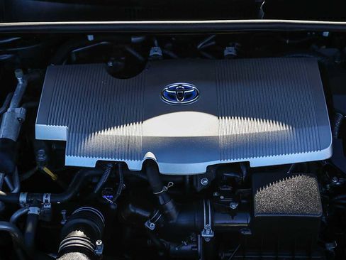 Used 2017 Toyota Prius Prime Premium w/ Carpet Mat Package image 24