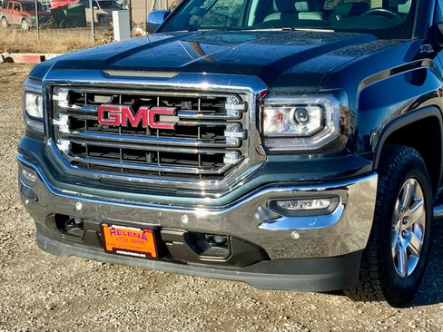 Used 2018 GMC Sierra 1500 SLT w/ SLT Preferred Package image 9
