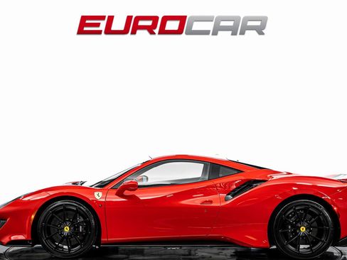 Used 2020 Ferrari 488 Pista Coupe image 2