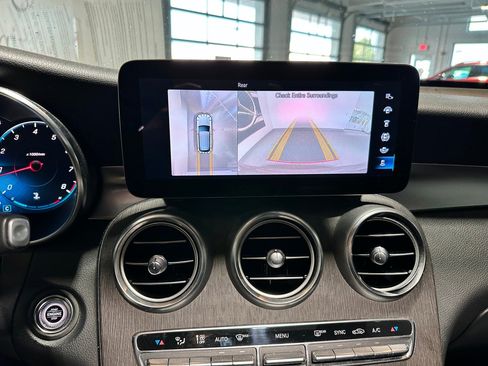 Used 2020 Mercedes-Benz GLC 300 4MATIC image 10