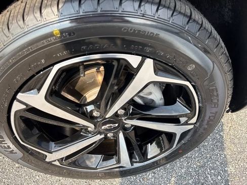 Used 2022 Chevrolet TrailBlazer RS w/ Sun and Liftgate Package AWD/4WD image 13