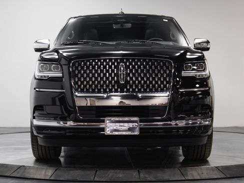 Used 2022 Lincoln Navigator Black Label image 20