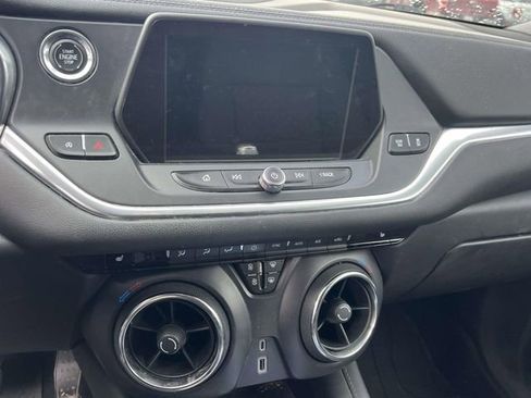 Used 2020 Chevrolet Blazer LT FWD image 9