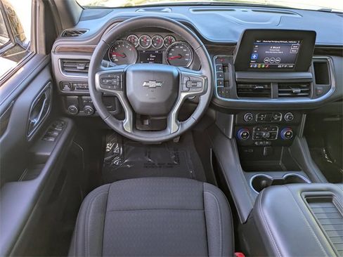 Certified 2023 Chevrolet Suburban LS image 17