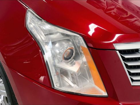 Used 2015 Cadillac SRX Luxury image 29