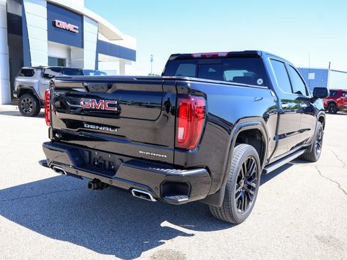 Used 2023 GMC Sierra 1500 Denali AWD/4WD image 3
