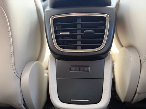 Used 2020 Lincoln Nautilus Reserve AWD/4WD image 15