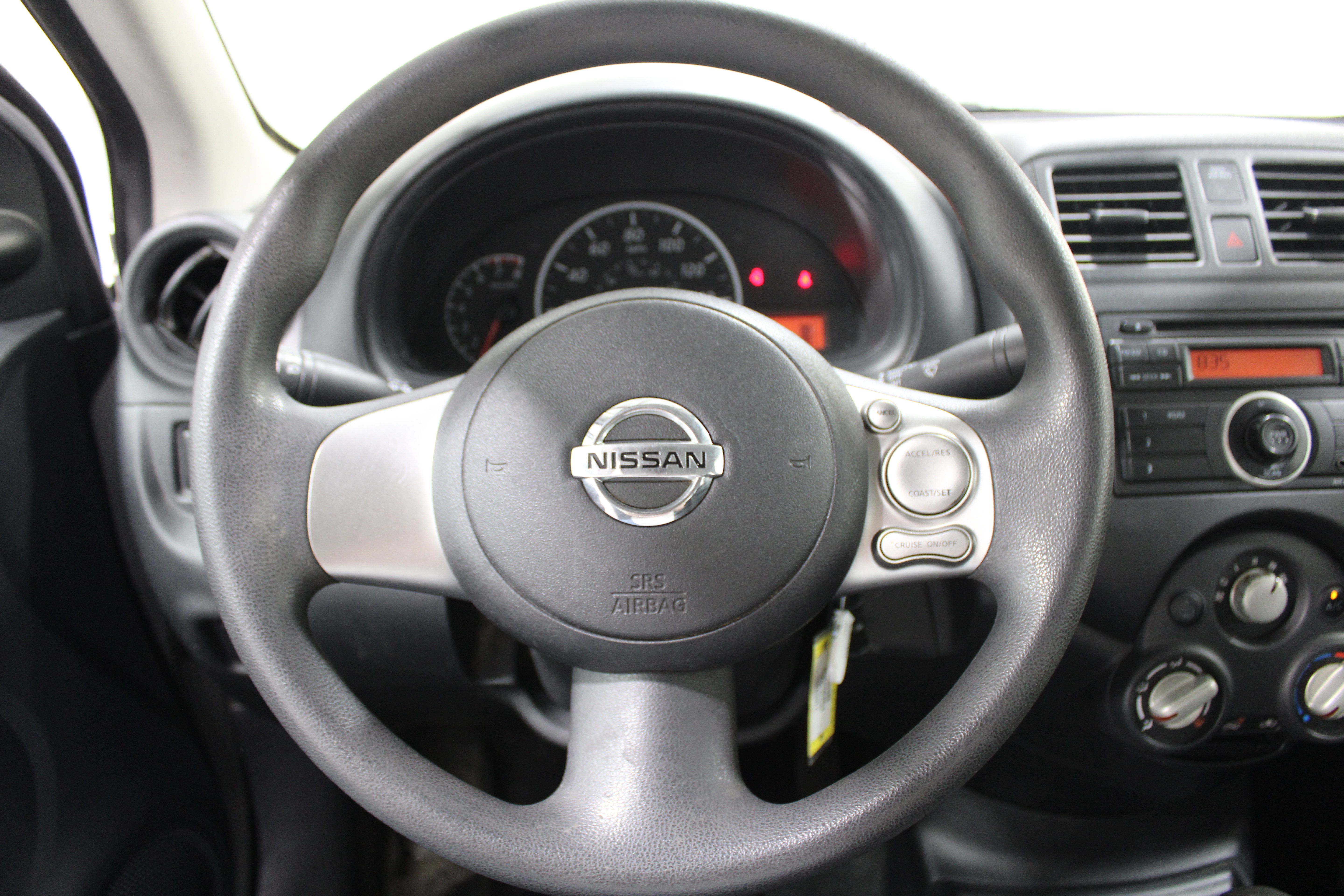 Used 2014 Nissan Versa S Plus FWD image 14