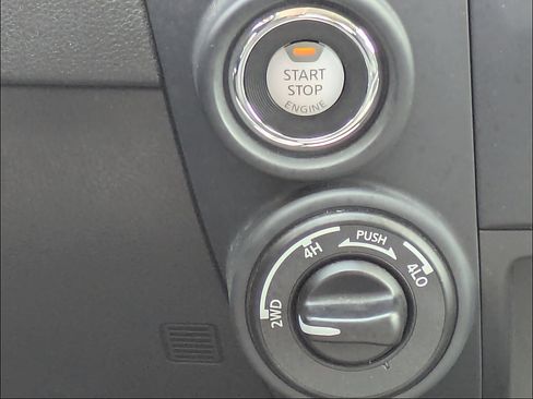 Used 2024 Nissan Titan SV w/ Accessory Utility Package AWD/4WD image 27