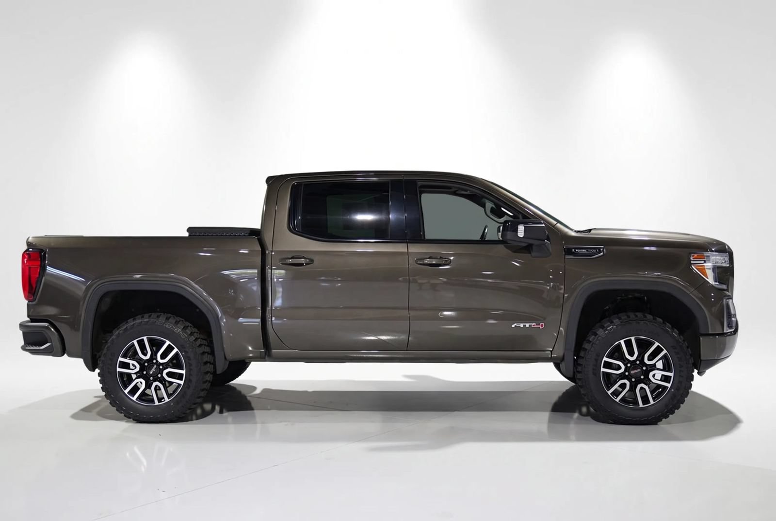 Used 2019 GMC Sierra 1500 AT4 AWD/4WD image 3