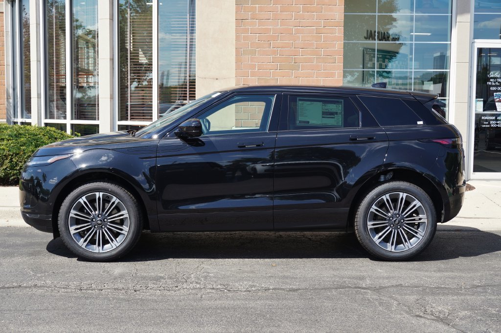 New 2026 Land Rover Range Rover Evoque S AWD/4WD image 2