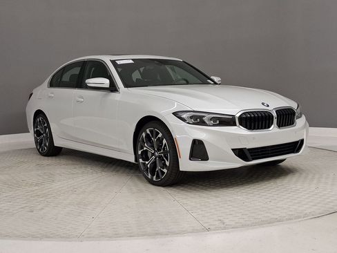 New 2026 BMW 330i Sedan w/ Convenience Package image 5