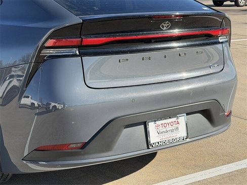 Used 2024 Toyota Prius Limited image 6