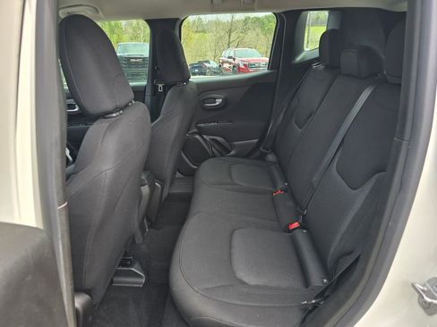 Used 2019 Jeep Renegade Sport FWD image 10