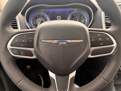 Used 2023 Chrysler 300 Touring L w/ Popular Equipment Group image 18