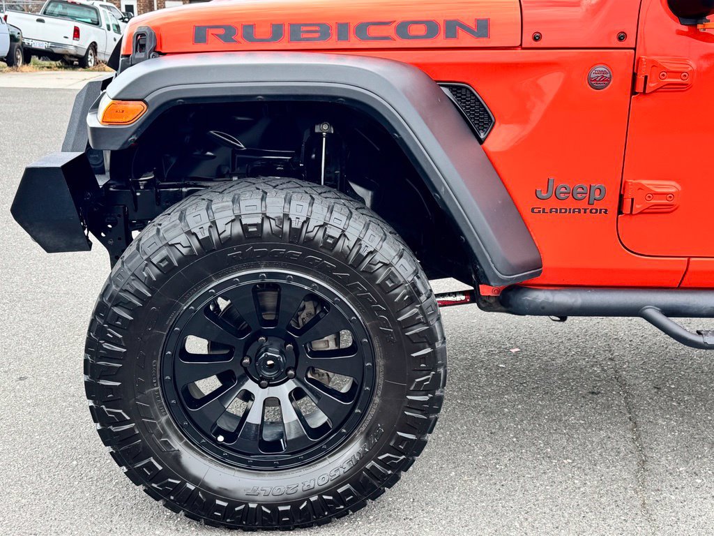 Used 2020 Jeep Gladiator Rubicon w/ Dual Top Group AWD/4WD image 34