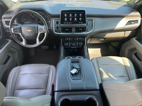 Used 2021 Chevrolet Suburban LT RWD image 21