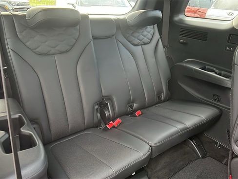 Used 2021 Hyundai Palisade Limited w/ Cargo Package image 21