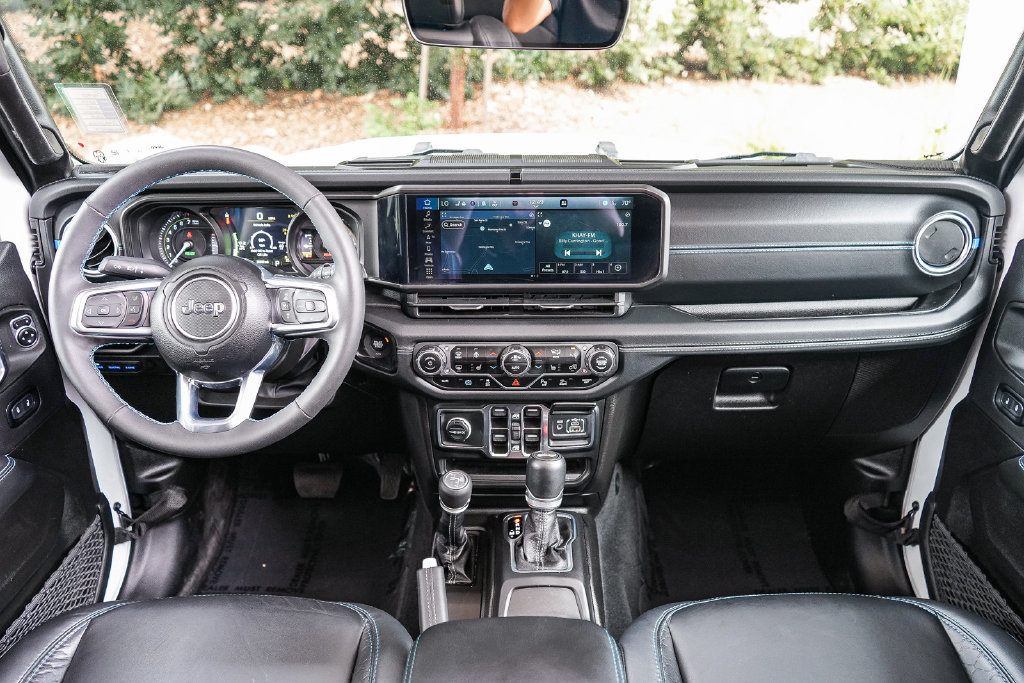 Used 2024 Jeep Wrangler High Altitude AWD/4WD image 11