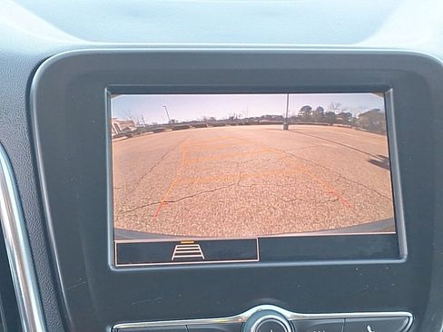 Used 2023 Chevrolet Equinox LT image 27