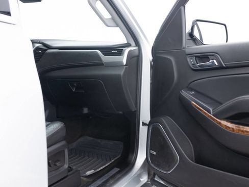 Used 2016 Chevrolet Suburban LTZ image 32