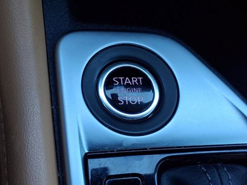 Used 2023 Nissan Sentra SV w/ SV Premium Package image 21