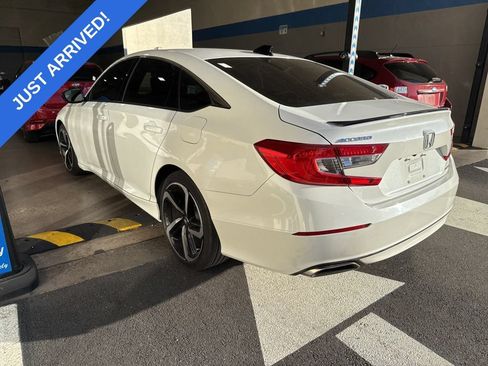 Used 2021 Honda Accord Sport image 4
