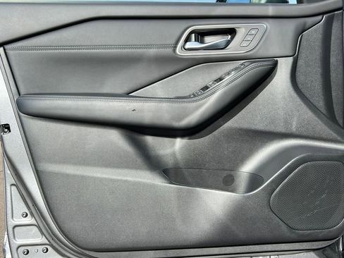 New 2026 Nissan Rogue Platinum w/ Tech Package image 13